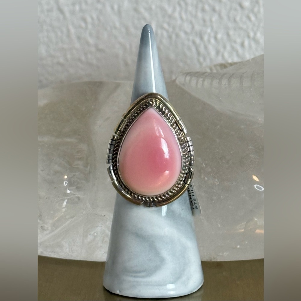 NWT Pink Conch Navajo Handmade by Dave Skeets 5.5